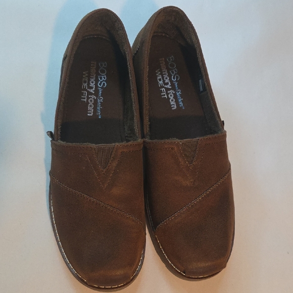 Bobs fron Skechers Women's Brown Slip-On Flats - Picture 1 of 6